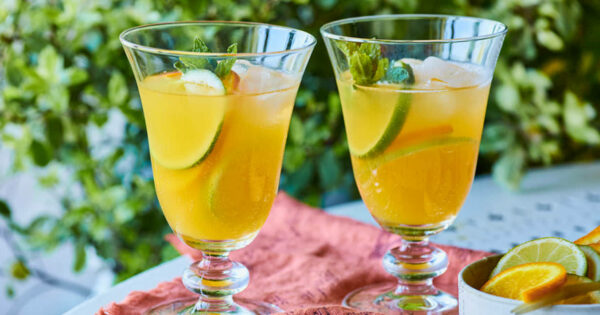 Osviežujúci alkoholický nápoj Agua de Valencia